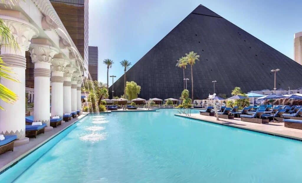 Luxor Hotel