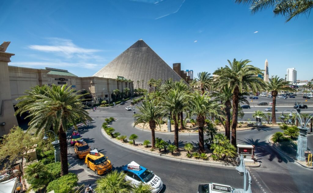 Luxor Hotel